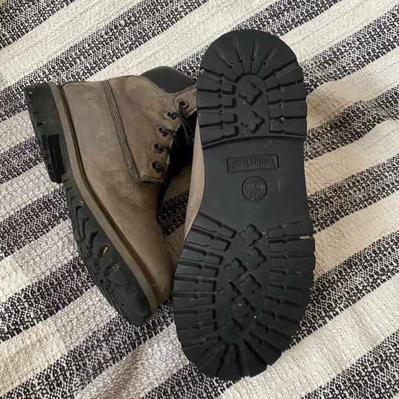 Women’s Timberland Boots size 6 - Picture 2 of 6